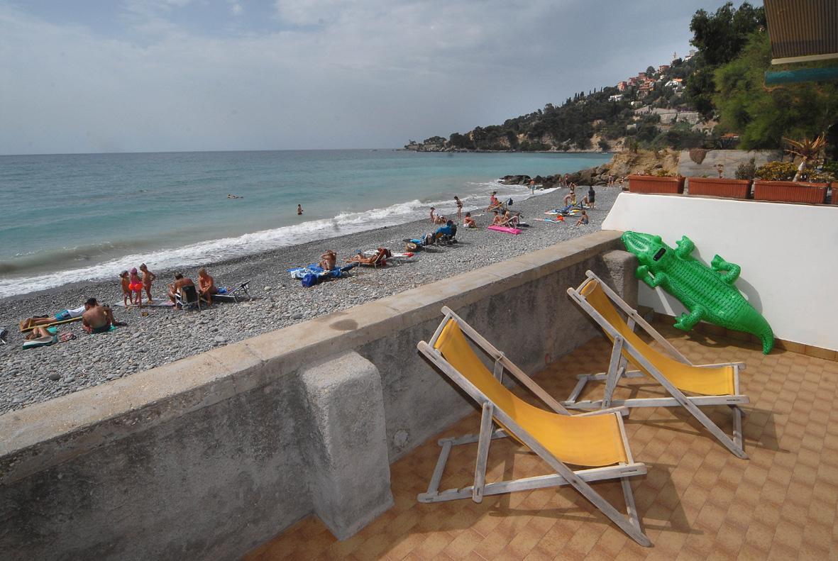 Holiday'S Beach Aparthotel Ventimiglia Kültér fotó