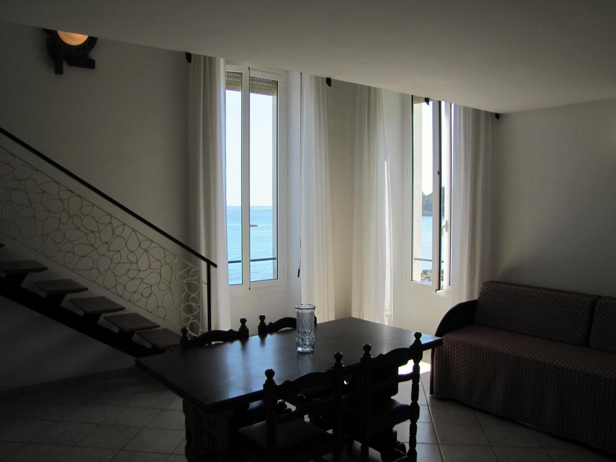 Holiday'S Beach Aparthotel Ventimiglia Kültér fotó